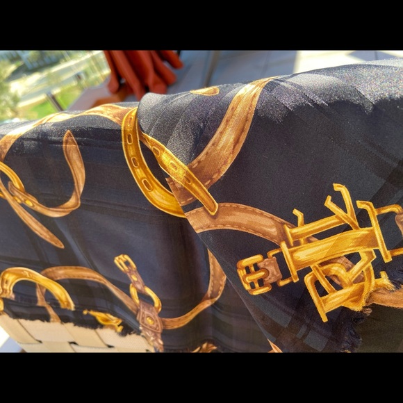 Ralph Lauren Pure Silk Scarf❤️🥰